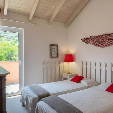 Locazione Turistica Casa Del Ponte - Pre150
